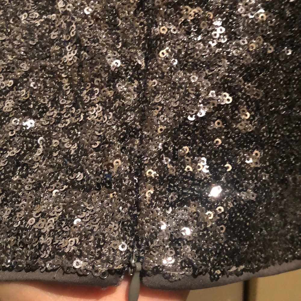 Cropped sequence top - Picture 3 of 3